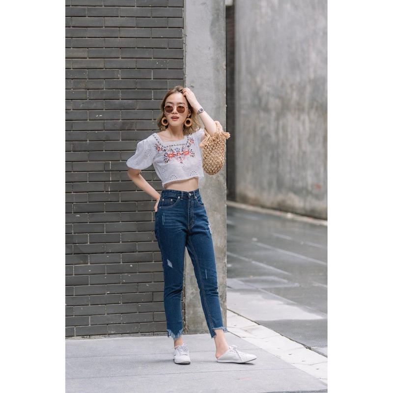 ส่งต่อสภาพนางฟ้า 👖sis_story ร้านดังใน ig ทรง straight สียีนส์เข้ม ปลายขาแต่งรุ่ย