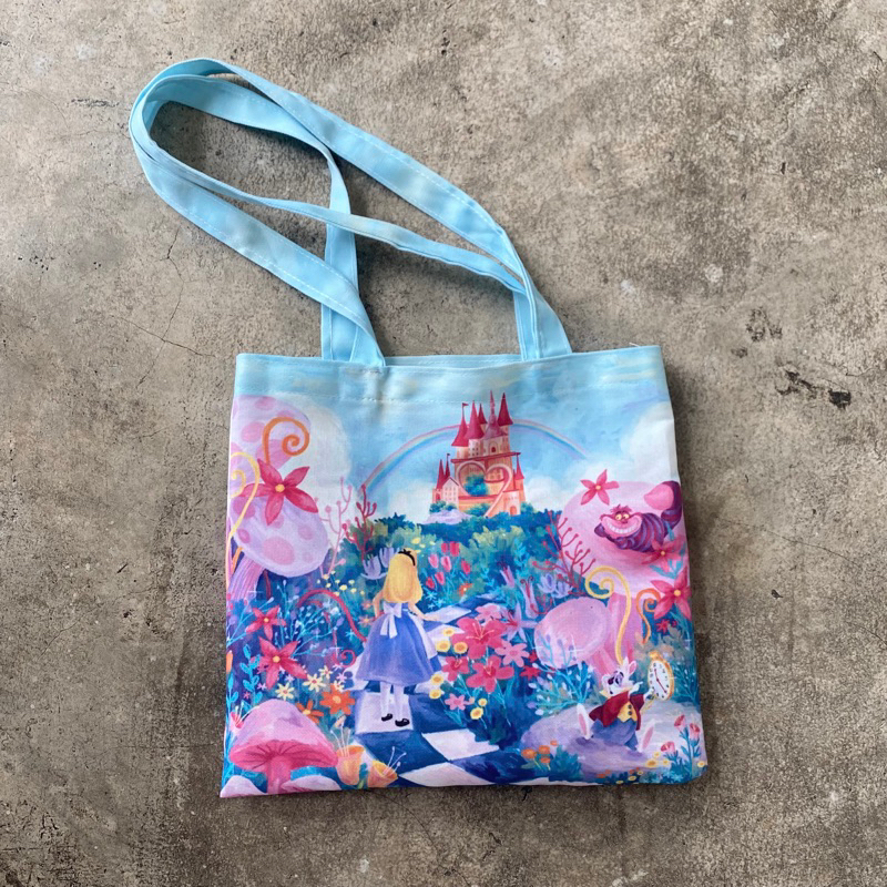 กระเป๋าผ้า alice 🍄🐰🩵