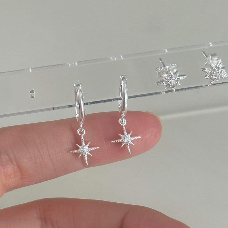 Winterwinter Jewelry Silver925 : เครื่องประดับเงินแท้ 925 ต่างหูห่วงห้อยรูปดาว ประดับเพชรcz
