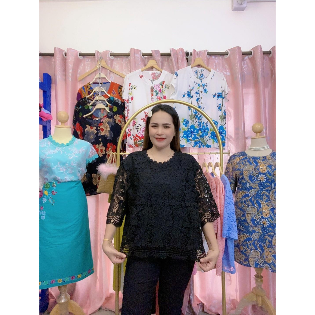 เสื้อลูกไม้ เสื้อลูกไม้ผู้หญิง เสื้อลูกไม้สีดำ  รอบอก 50-52 นิ้ว รุ่น5205สีขาว/ดำ