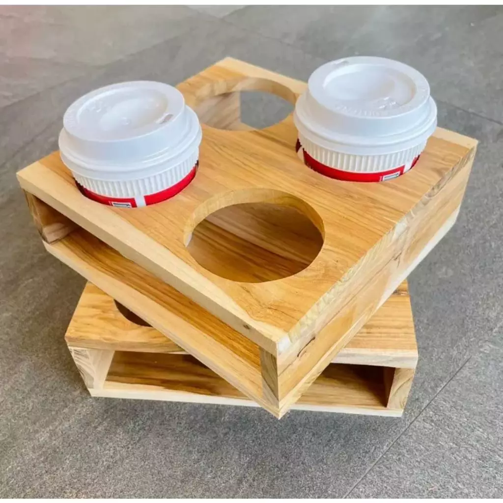บล็อกไม้ 4 ช่องเหลี่ยม วางแก้วกาแฟ วางแก้วน้ำ วางแก้วเครื่องปรุง ขนาด 16-22 oz. ทำจากไม้สัก