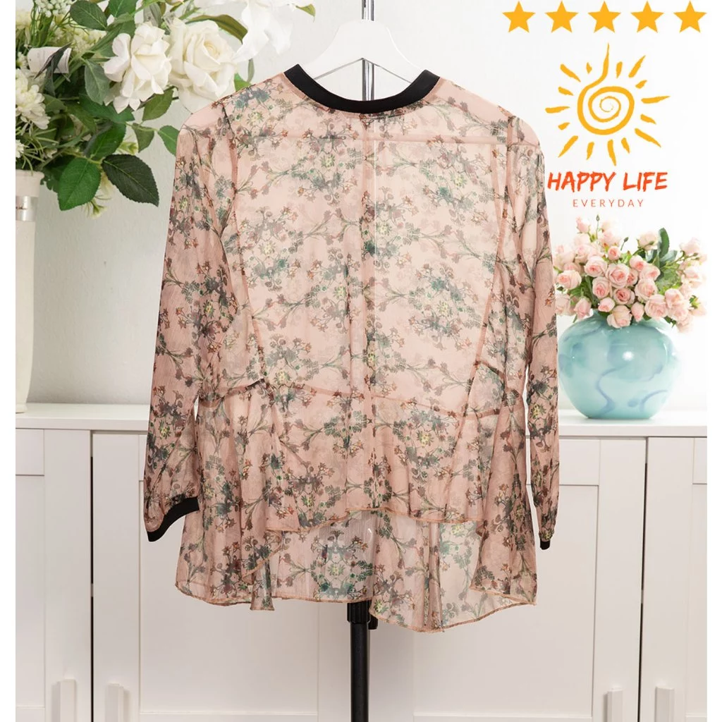 เสื้อยืดมือสอง คอกลมแขนยาวพอง ลายดอกสีน้ำตาล