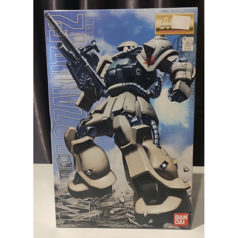 Bandai MG MS-06F2 Zaku II F2