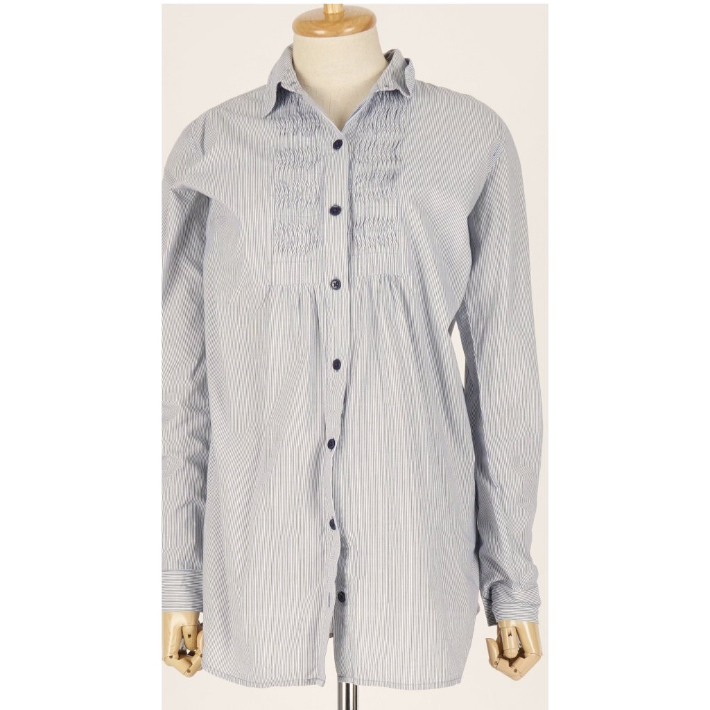 (มือสอง)  สภาพดี เสื้อ  ลายทาง แบรน Espada  ไซด์ S