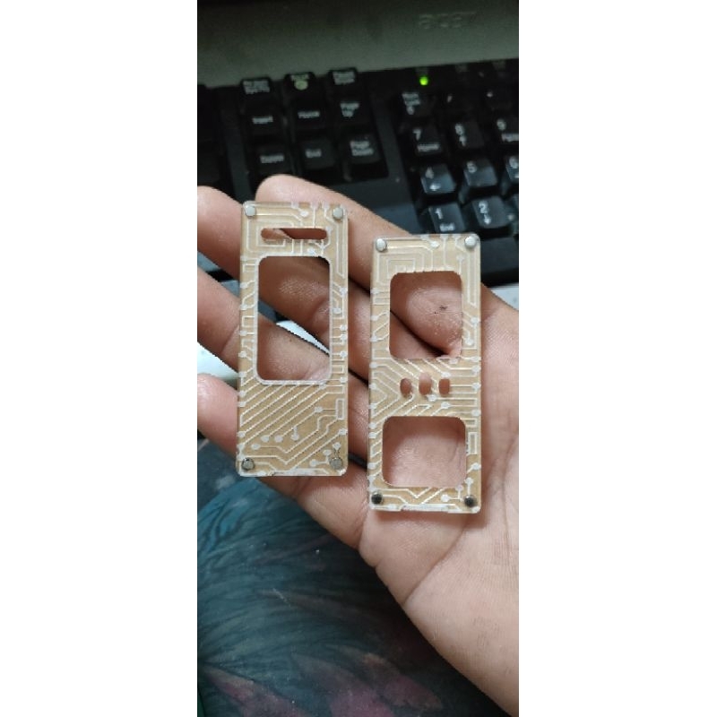 ฝาแต่งราก้า (Raga aio)