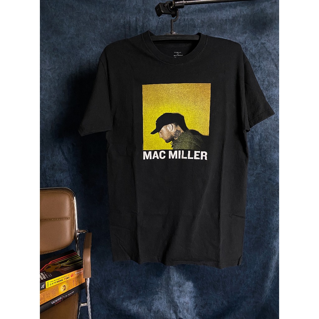 เสื้อยืด Mac Miller สีดำ ลายยอดฮิต ตอกปี2018 ลิขสิทธิ์แท้ สภาพใหม่มาก Size M