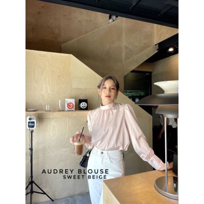 ส่งต่อ aandob - audrey blouse