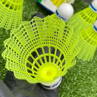 ลูกแบด ลูกแบดมินตัน พลาสติก YONEX Mavis 10