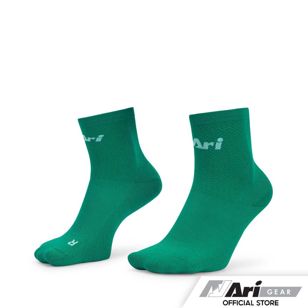 ARI TERRY QTR RUNNING SOCKS - GREEN/WHITE ถุงเท้าวิ่ง อาริ เทอร์รี่ สีเขียว