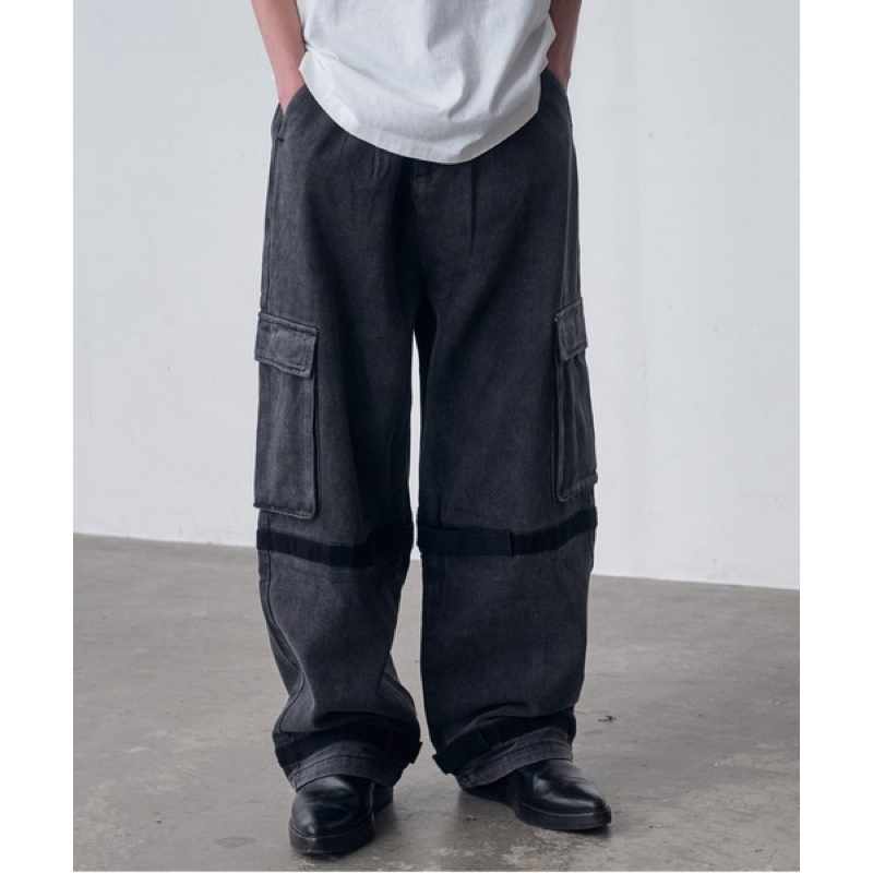 กางเกงคาร์โก้สีดำเฟดเทา ผ้าคอตตอนยีนส์ ไซต์ M เอว 32 แบรนด์ญี่ปุ่นมือ 1 ตัดป้าย fuv.