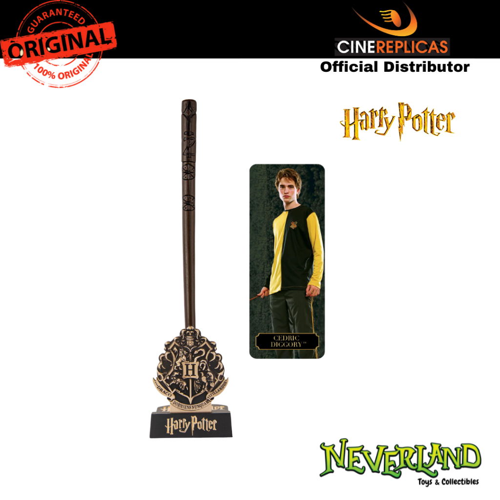 (Cinereplicas) Harry Potter Cedric Diggory Deluxe Wand Pen with Stand & Bookmark Cinereplicas