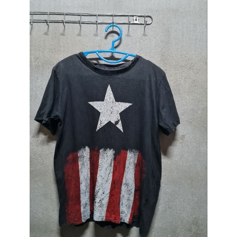 เสื้อยืดแขนสั้น MARVEL / กัปตันอเมริกา (มือ 2)
