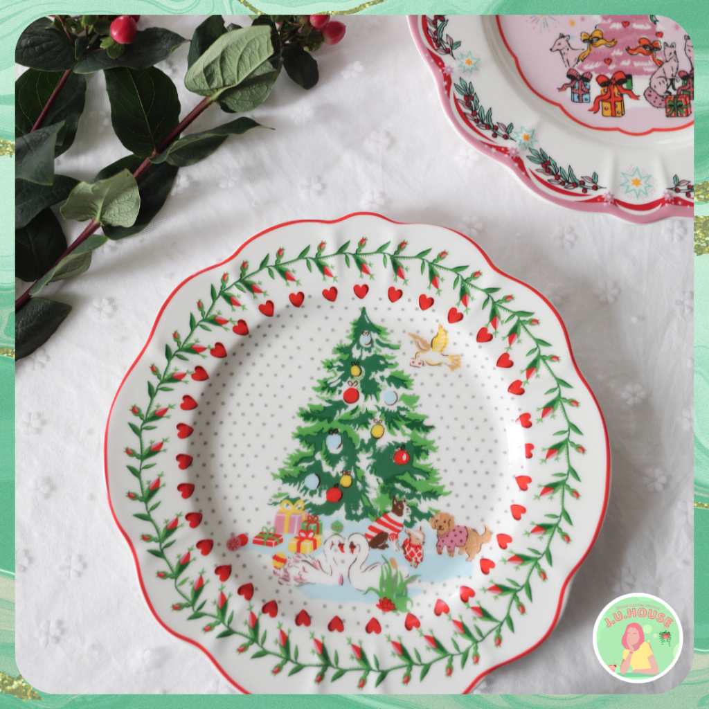 [พร้อมส่งแบบกล่องวันเสาร์ 21/12] Christmas Series จานขอบหยัก พิมพ์ลายคริสมาสต์ของแท้ มี 4 ลายให้เลือก ขนาด 8 นิ้ว