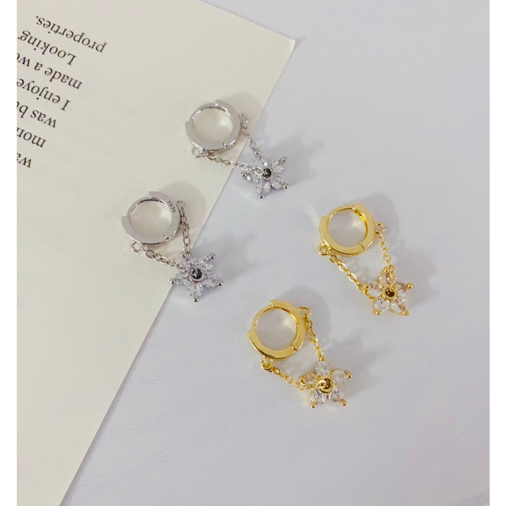 337-goodgift_station-ต่างหูห่วงกลมแบบล็อค โซ่ยาวห้อยดอกไม้เพชร CZ เป็นเงิน 92.5