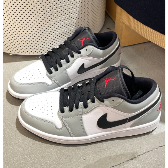 Nike Air Jordan 1 Low Light Smoke Grey ของแท้ 100 %