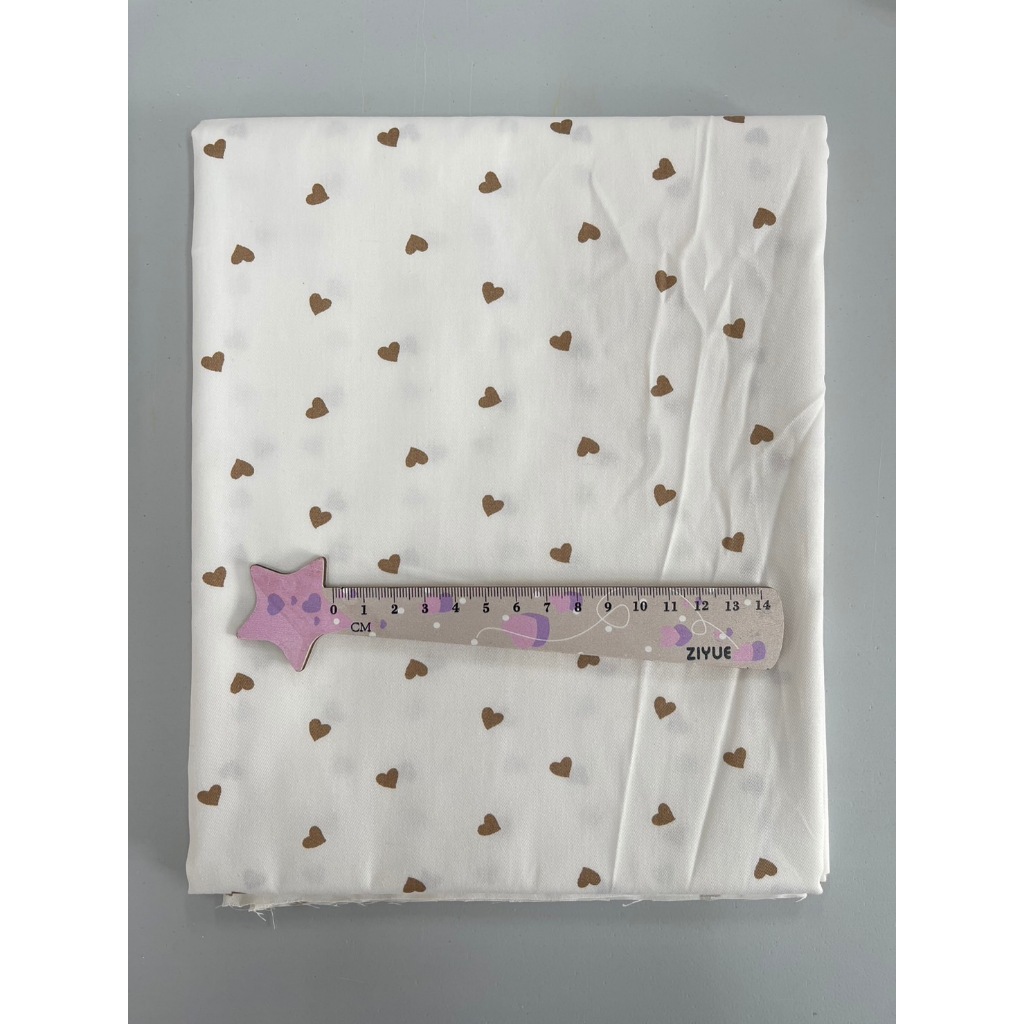 ผ้าาคอตตอน 100% คอตตอนทอทวิล ลายหมีพื้นขาว หัวใจน้ำตาลพื้นขาว ตารางหัวใจน้ำตาล - รูปที่ 4