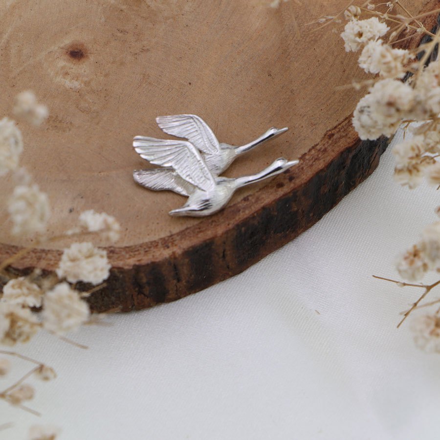 [พร้อมส่ง] (Pendant/เฉพาะจี้) : Flying Goose Pendant - Sterling Silver/ จี้ห่านบินเงินแท้ 925. Silve