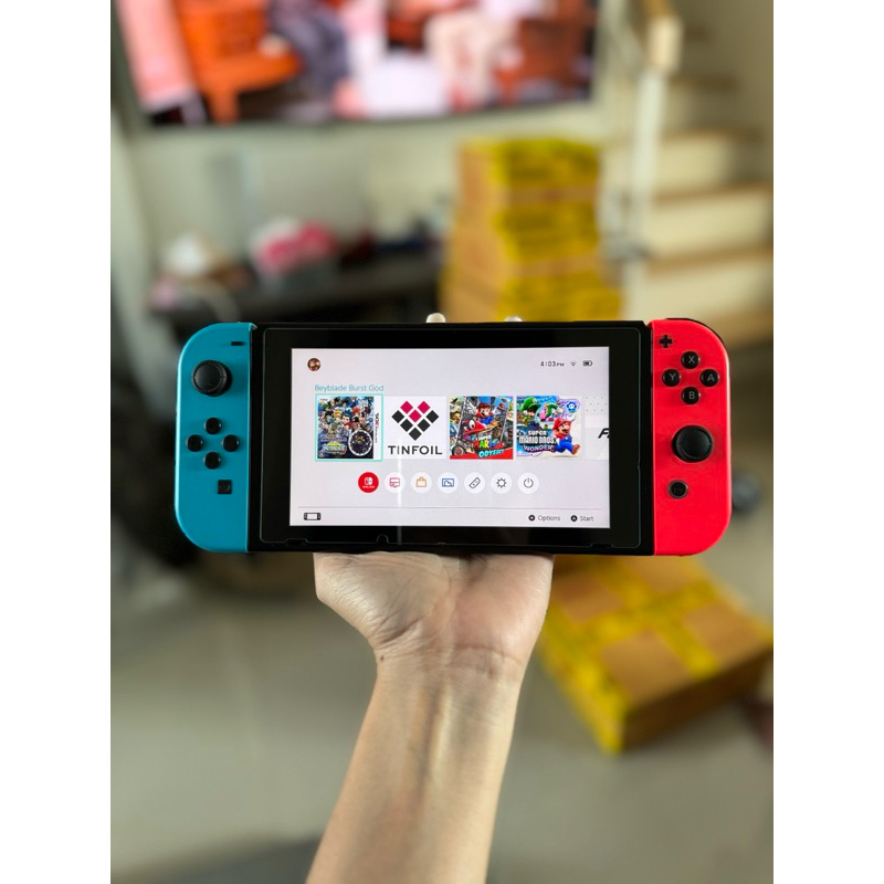 Nintendo switch v.2 มือสอง (แปลงแล้วติดชิฟ)