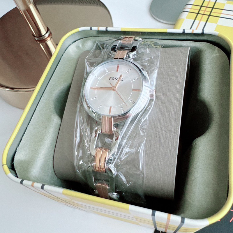 นาฬิกาผู้หญิงfossilสีทูโทนรุ่นBq3341