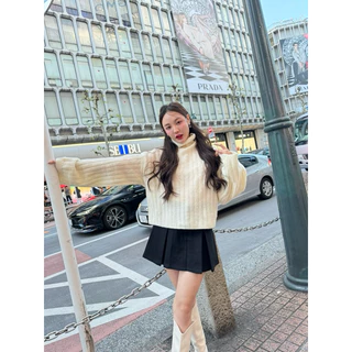 Puri & Me Maple Turtleneck Sweater ไหมพรมWoolแท้ ผ้าจะมีTextureและสีไหมเหลือบๆตามธรรมชาติของไหมWool