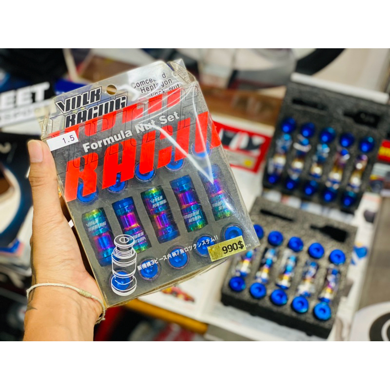 น็อตล้อรถยนต์ อลูมิเนีย Volk racing เกลียว 1.5 และ 1.25 ชุดน๊อตแต่ง น็อตซิ่ง น้อตแต่ง พร้อมชุดบล้อคขันกันรอย