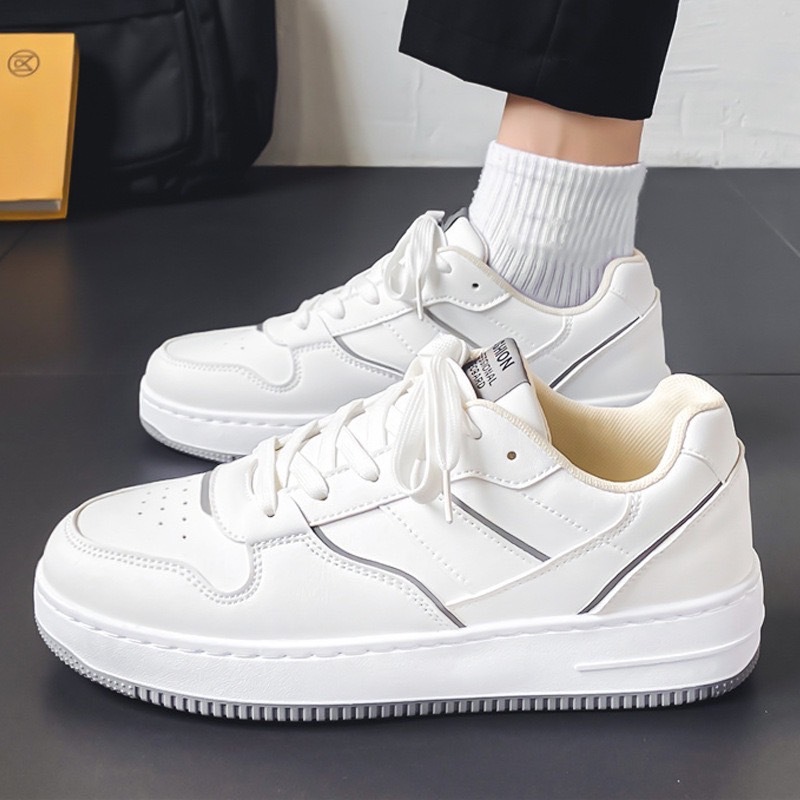 NEW รองเท้าผ้าใบชาย สีขาว ระบายอากาศได้ดี MVS024-227
