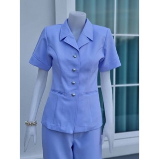 ชุดพยาบาลสำเร็จรูป คอเทเลอร์แหลม ชุดเสื้อ +กางเกง หรือกระโปร…