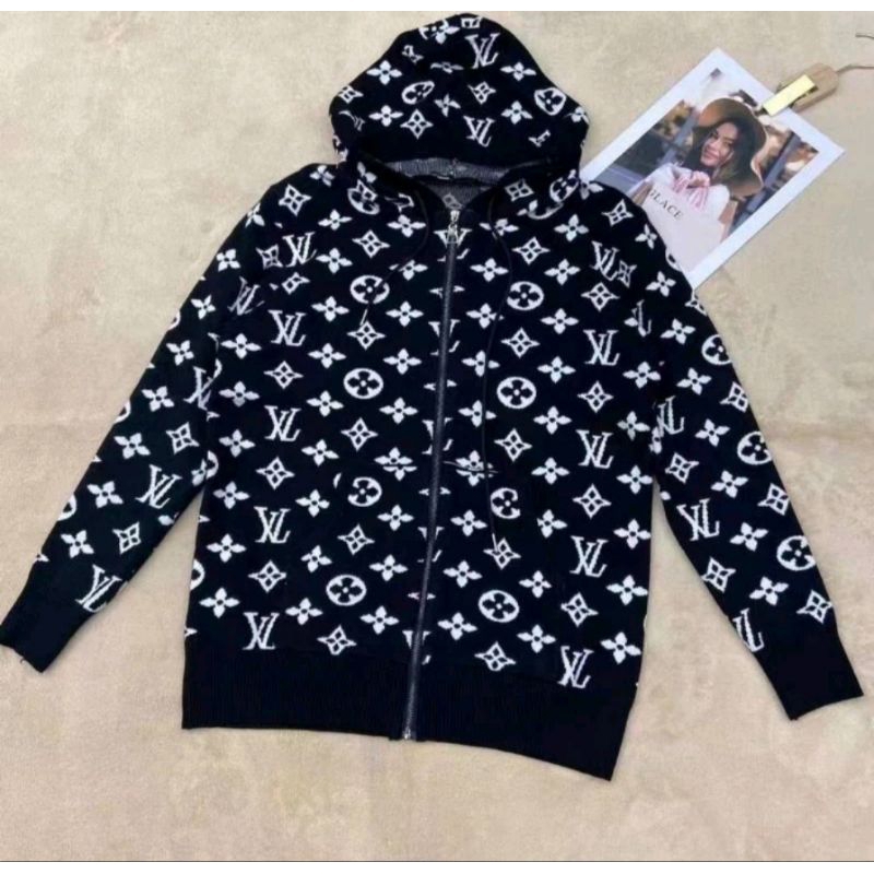 พร้อมส่ง เสื้อแขนยาวไหมพรุ่งนี้ฮู้งานทอลายแบรนด์ทั้งตัวสวยหรูดูดี