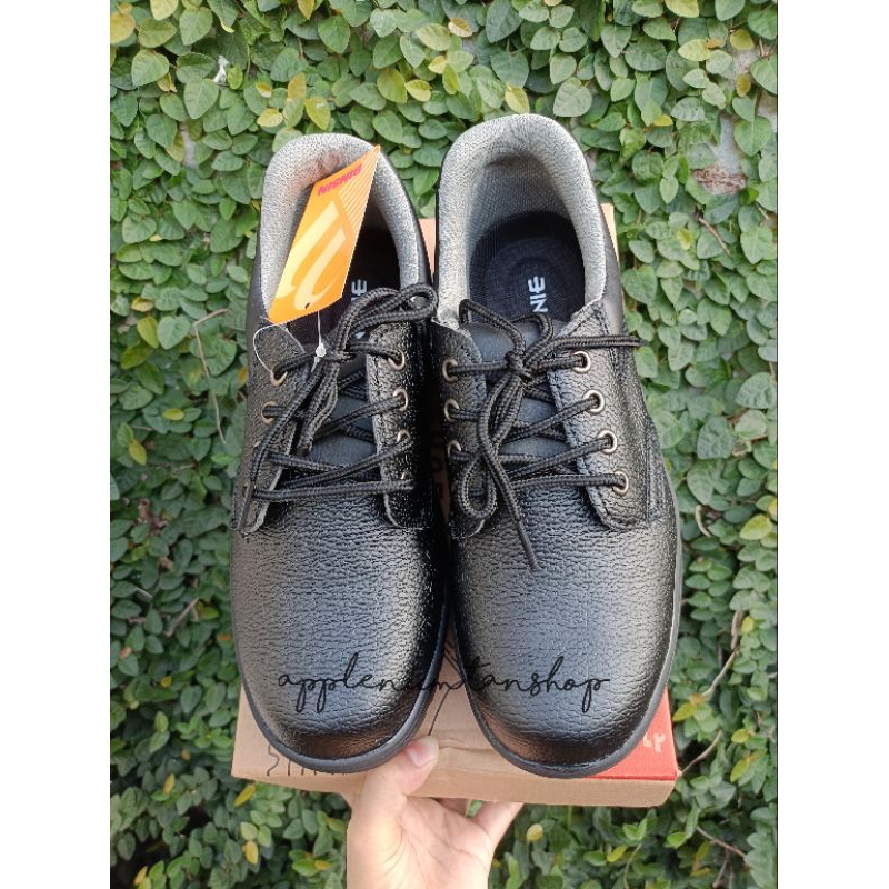 รองเท้าเซฟตี้หัวเหล็ก Safety Shoe Binsin by BAOJI size 37-47