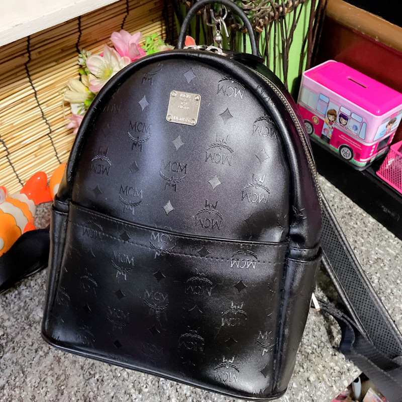 กระเป๋าสะพายเป้ หนังแท้ MCM 10” สีดำ