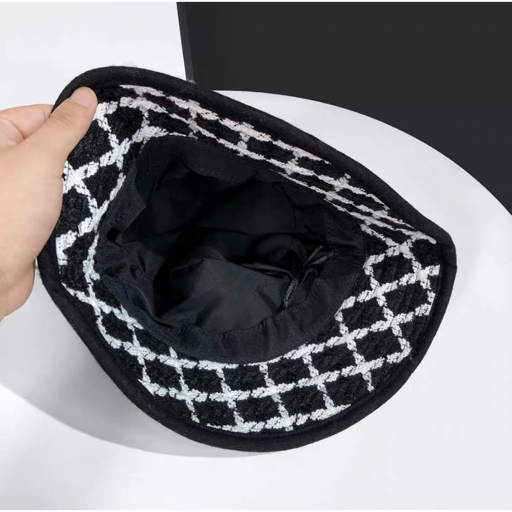 28 หมวกถักบักเก็ตแฟชั่นสไตล์เกาหลี ผ้าทวีตลายสก๊อต พกพาสะดวก สามารถปรับขนาดหมวกได้ สินค้าพร้อมส่ง - รูปที่ 7