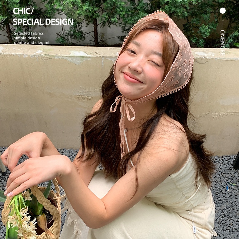 พร้อมส่งจากกทม. Floral lace headscarf ผ้าโพกผมสามเหลี่ยมลูกไม้