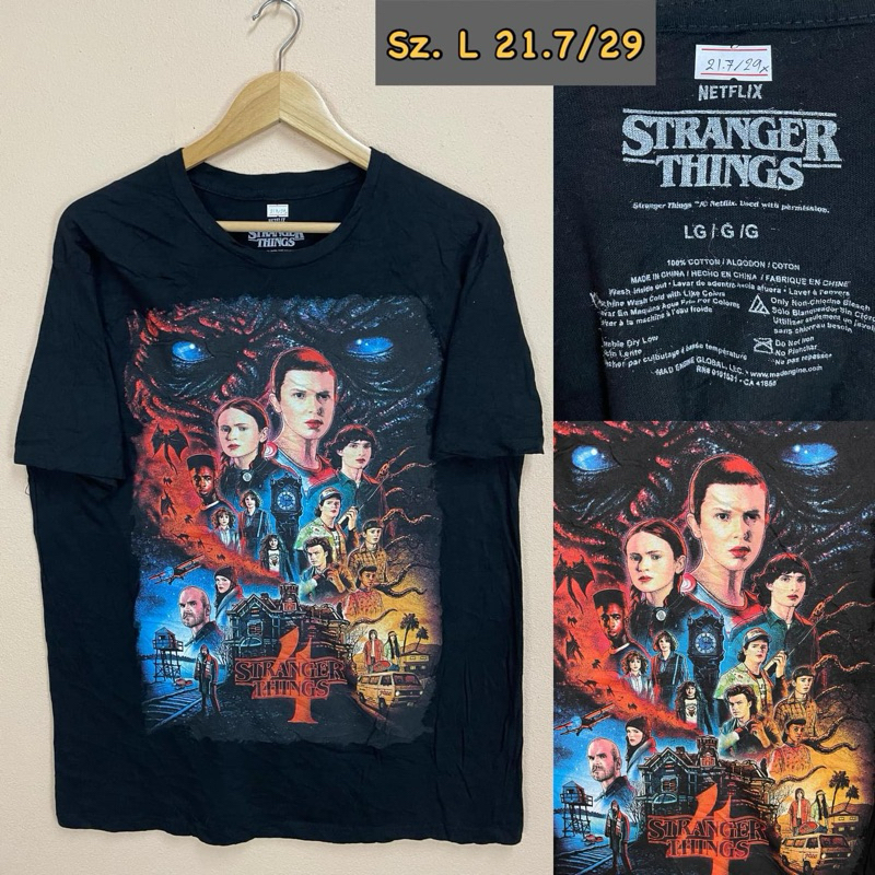 Stranger Things 4 Full Cast Poster T-Shirt เสื้อลิขสิทธิ์แท้