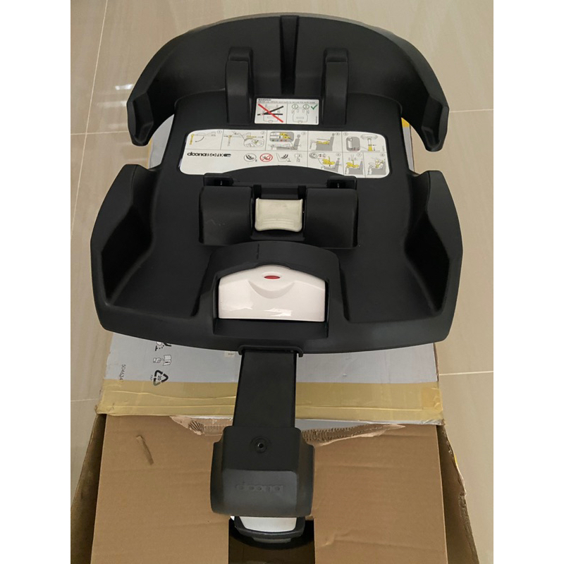 Doona isofix base อุปกรณ์เสริมสำหรับคาร์ซีท doona[มือสอง]