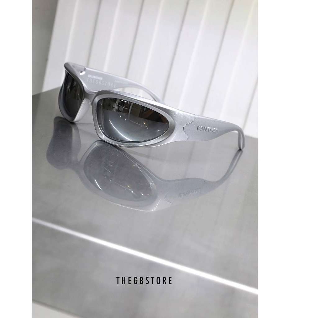 แว่นกันแดด BALENCIAGA SWIFT OVAL Silver BB0157S / ตัวแทนจำหน่าย BALENCIAGA EYEWAER เป็นทางการ
