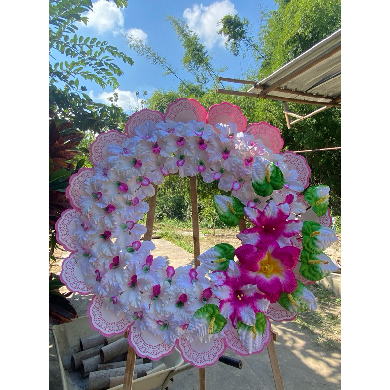 พวงหรีดดอกกล้วยไม้กระดาษ