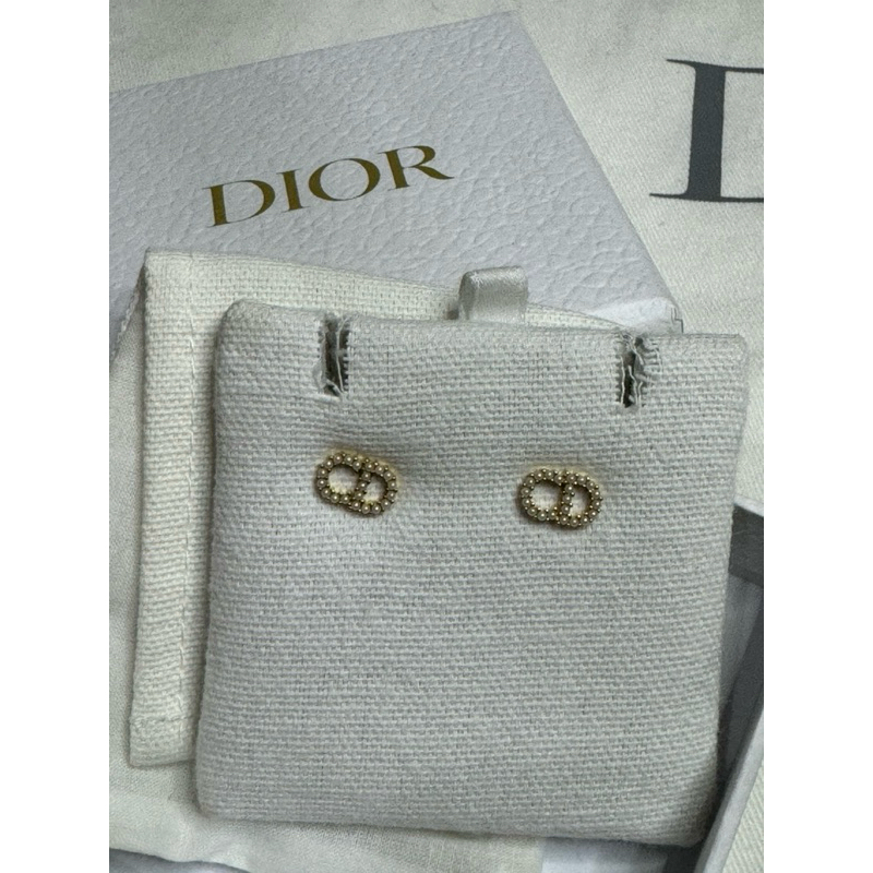 ต่างหูDiorใหม่พร้อมส่ง