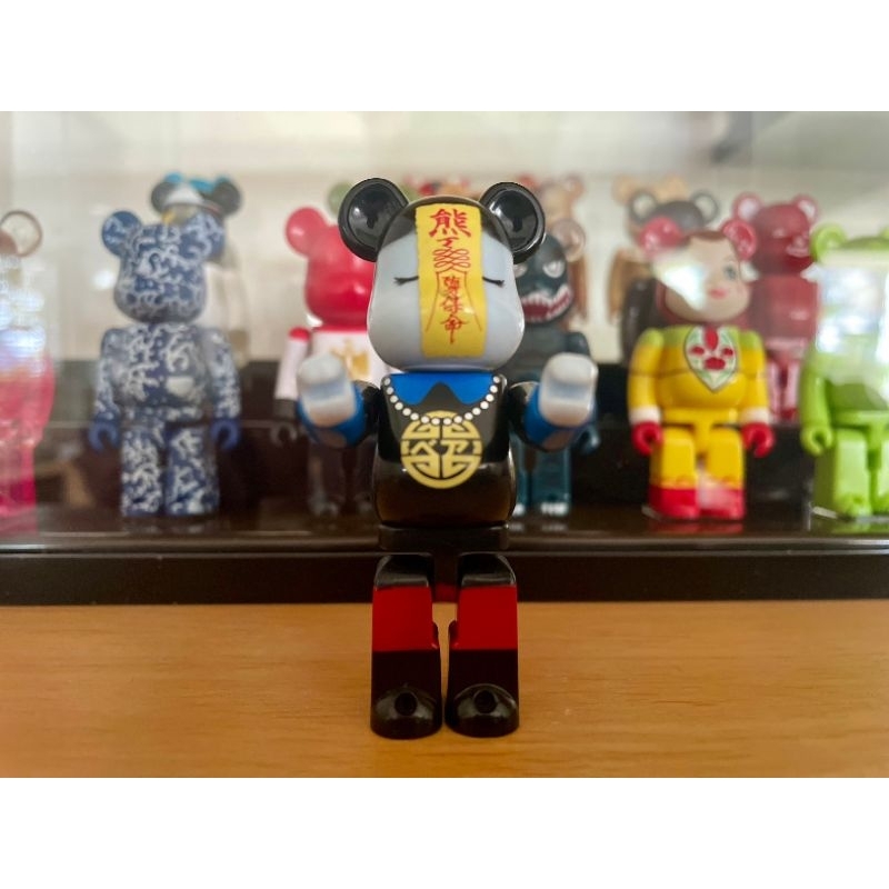 (ของแท้) BE@RBRICK 100% Series 28 Horror: Jiangshi (bearbrick)