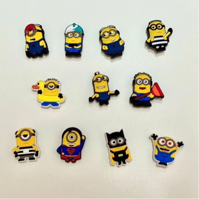 ตัวติดรองเท้า Jibbitz อุปร์กรณ์เสริม ติดรองเท้า ลาย การ์ตูน Crocs pin พร้อมหมุด หัวเข็มขัดยึด พร้อมติดทันที 1set 11 ชิ้น