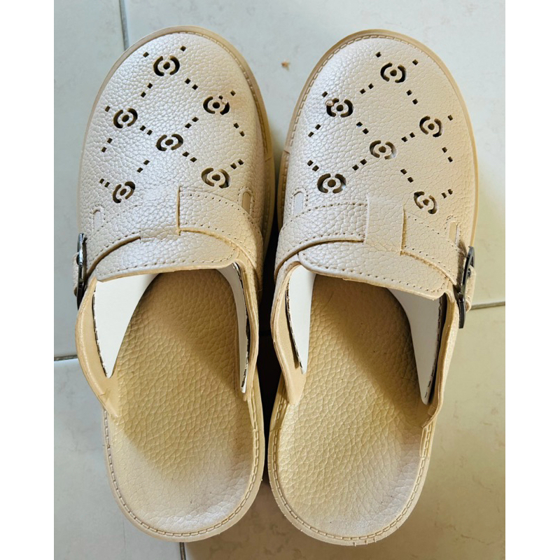Gpatt: Sister Style Loafer 2023 รองเท้าแตะลำลองสไตล์เกาหลี รองเท้าแตะผู้หญิงพื้นนุ่ม รองเท้าแตะเปิดส