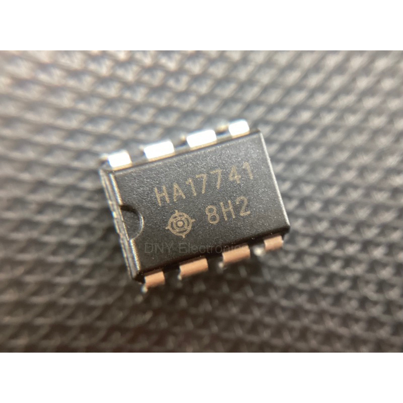 HA17741 DIP-8 17741 operational amplifier direct plug-in DIP8 OP-AMP  Imported new