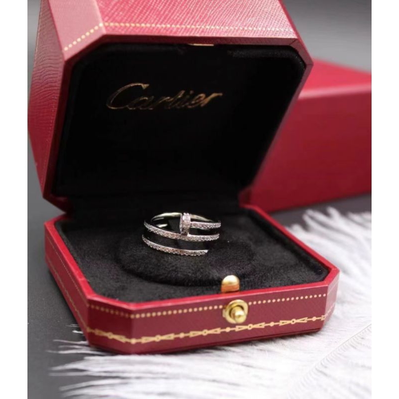 แหวนตะปู Cartier งานพร้อมถุง+กล่องครบเซต