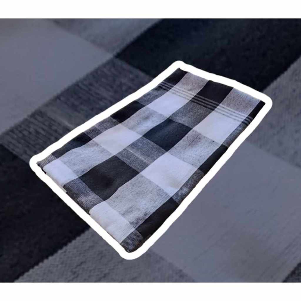 ผ้าขาวม้าลายตารางสีขาวดำ ผ้าขาวม้าไทยเย็บขอบสองรอบทั้งสี่ด้านผืนใหญ่พิเศษขนาด 90x150 ชม. ผ้าฝ้ายเนื้อดี สีไม่ตก ซักง่าย