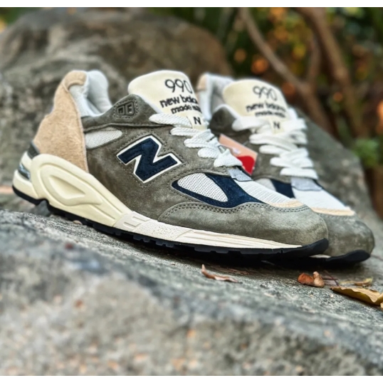 New Balance NB 990 V2 Running shoes gray brown ของแท้ 100%