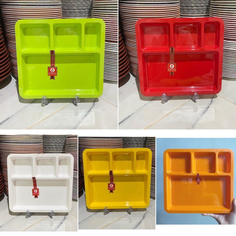 ถาดหลุม 4 ช่อง 11"(28 ซม.x26 ซม.) 1 ชิ้น ใบใหญ่ แบรนด์ซุปเปอร์แวร์ เมลามีนแท้100% สินค้าผลิตที่โรงงานศรีไทยซุปเปอร์แวร์