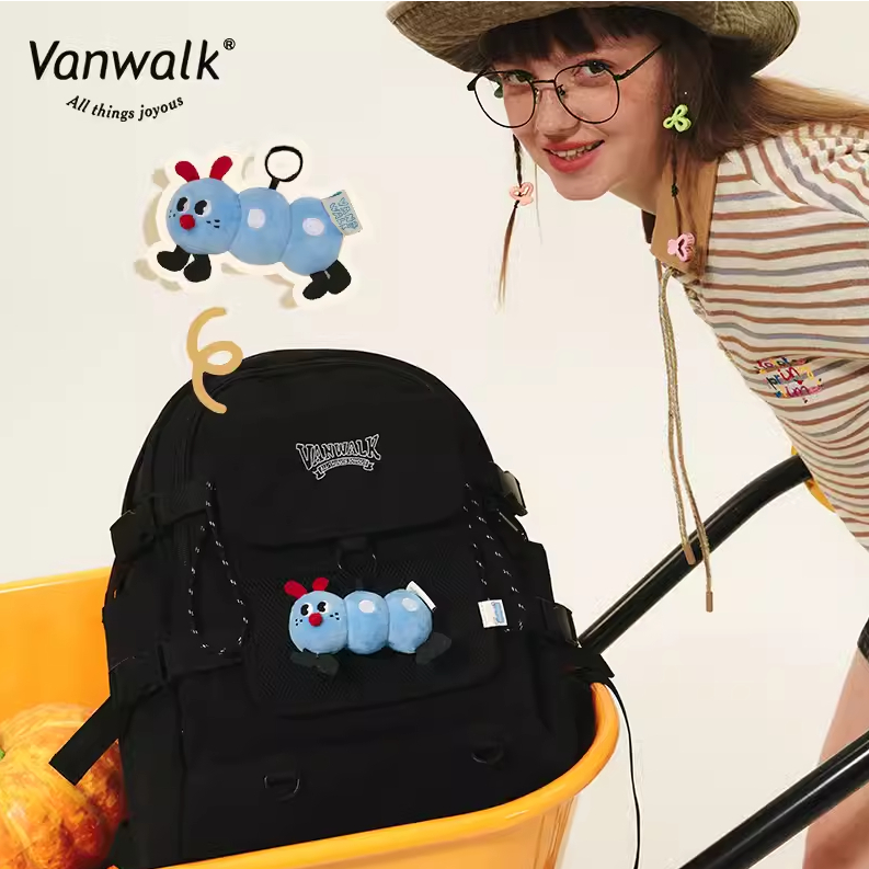 🔥พร้อมส่ง🔥 พวงกุญแจห้อยกระเป๋า Pastureland จากแบรนด์ VANWALK ของแท้ 💯