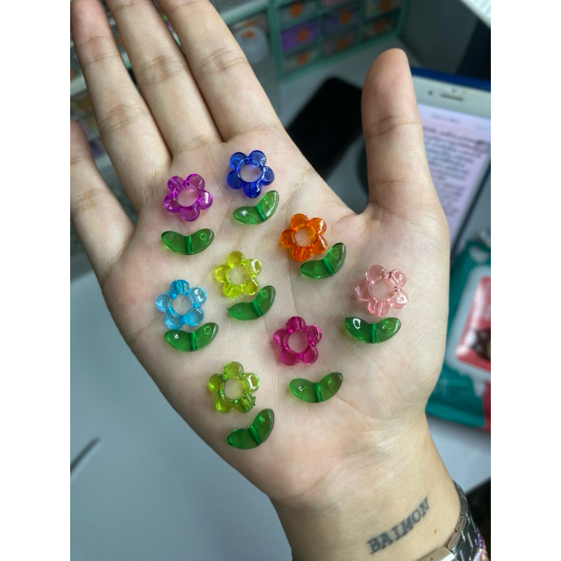 จี้ดอกไม้ พร้อมใบ 30 คู่ 60ชิ้น พร้อมส่งจากไทย
