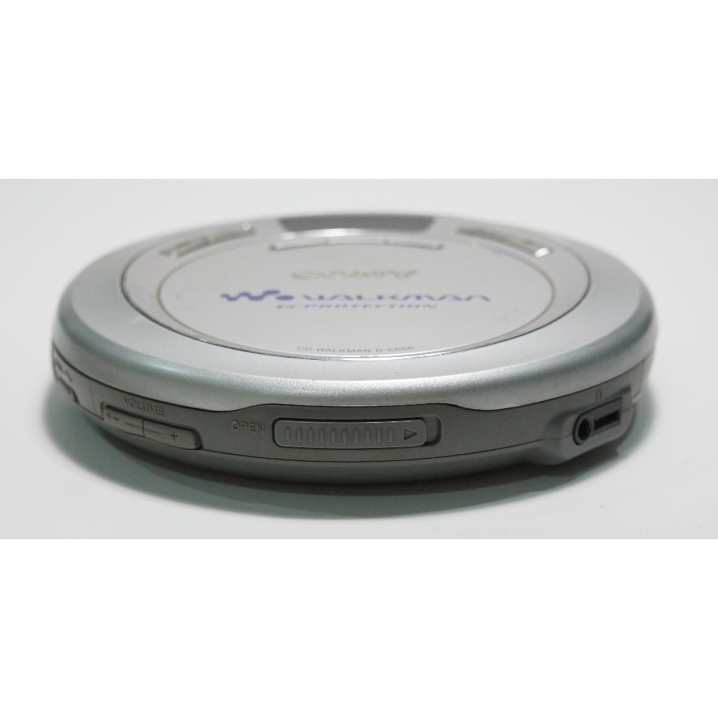 (งานช่าง ขายซาก) Sony CD Walkman D-E666 เครื่องเล่นซีดี CD PLAYER