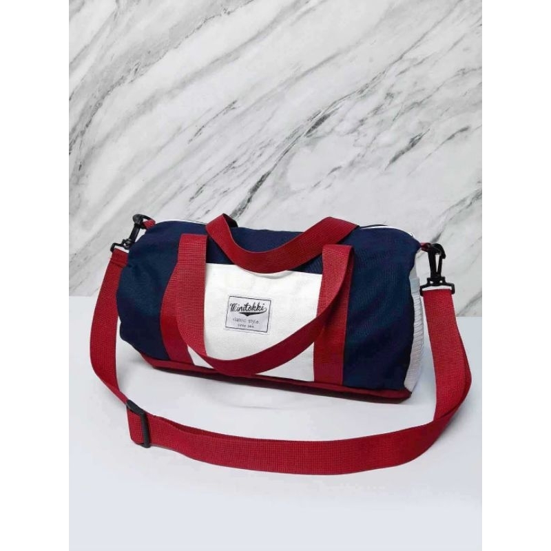 กระเป๋าผ้าทรงกระบอก - ทรงหมอน Duffle Bag สีกรม/เลือดหมู