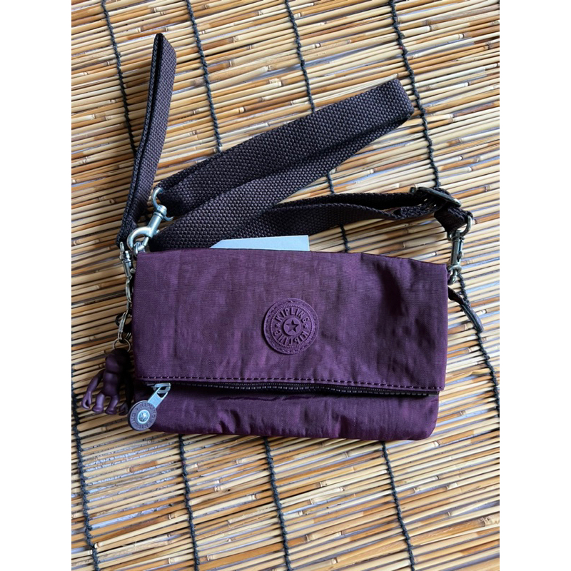 Kipling Lynne 3-1 Crossbody Wristlet Clutch   📍Dark Plum สีม่วงเข้ม